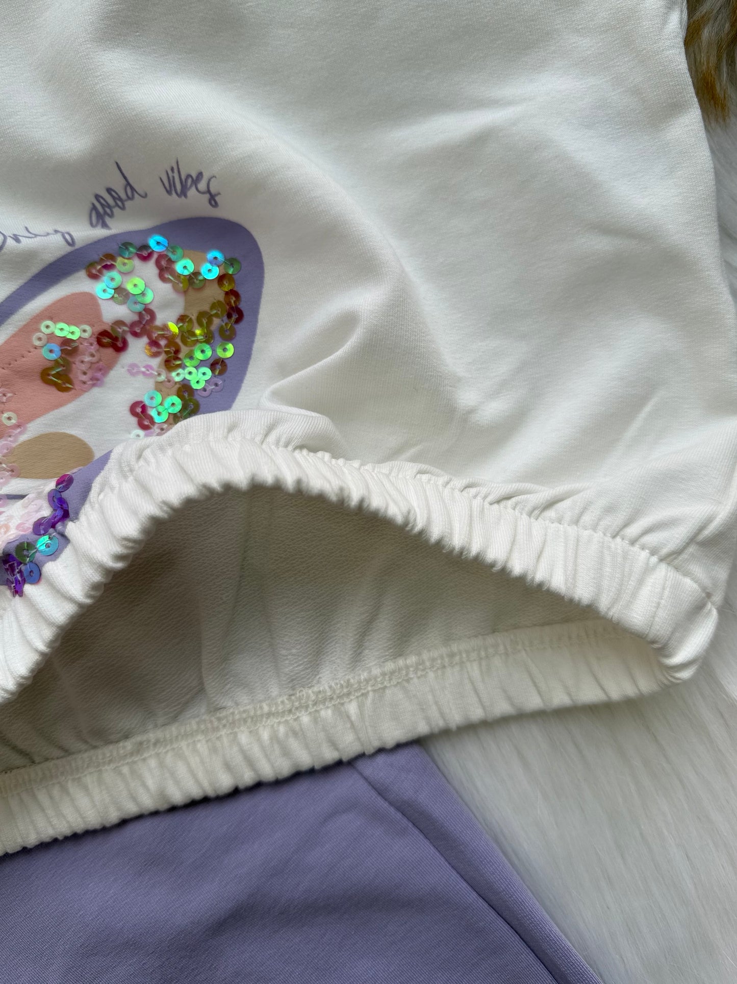 Ensemble fille violet avec motif licorne